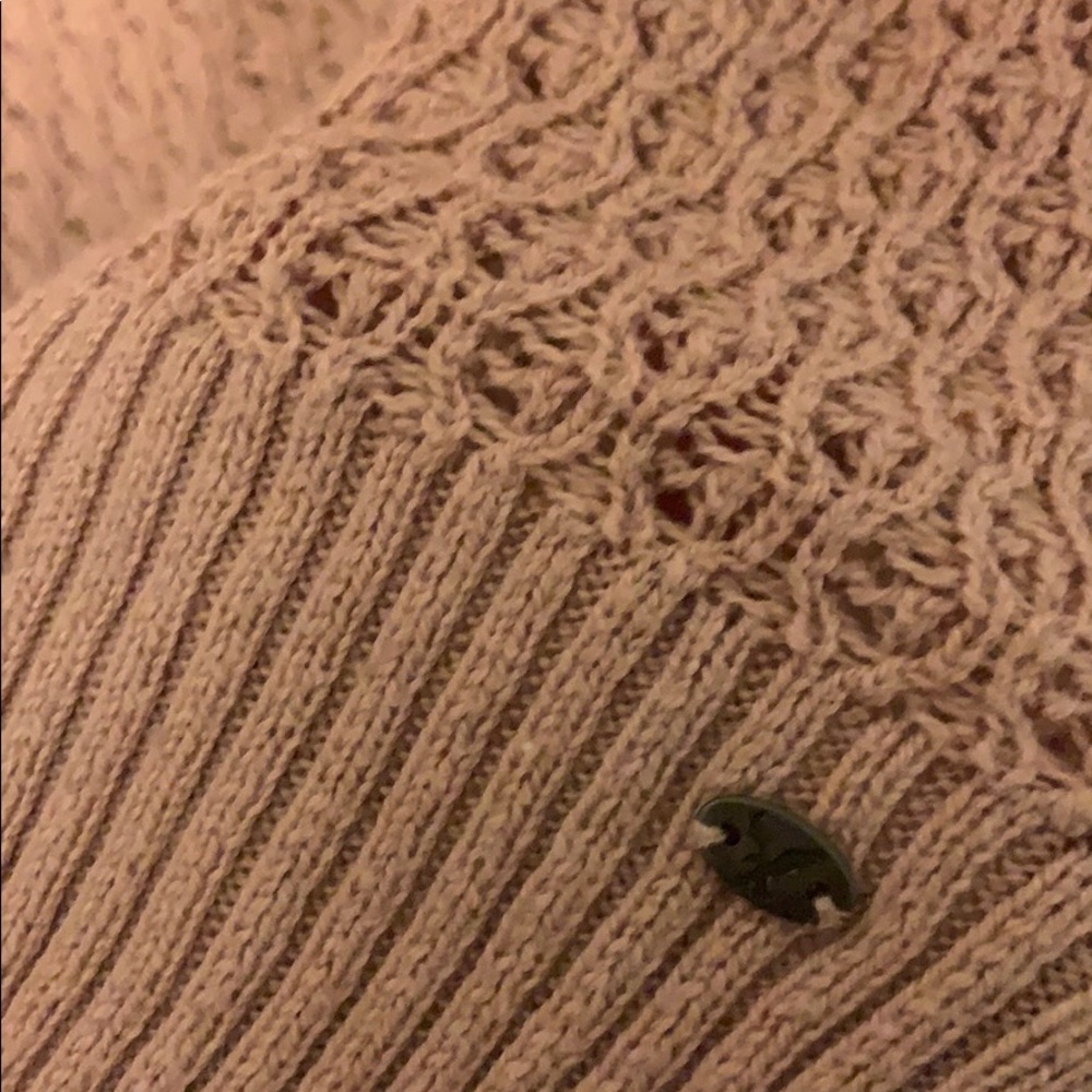 sweater - Picture 4 of 4